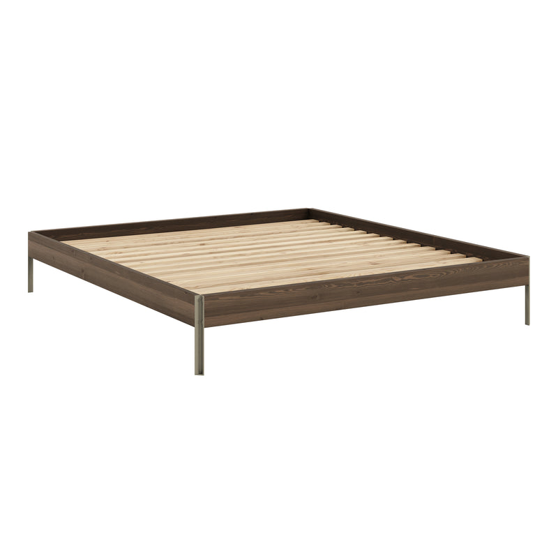 Karup - Core Bett | 180 x 200 cm / Kiefer carobbraun / sage green