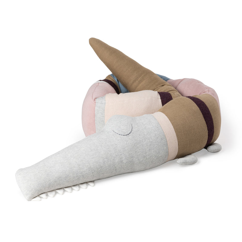Sebra - Kissen Schlafendes Krokodil | powder rose mix