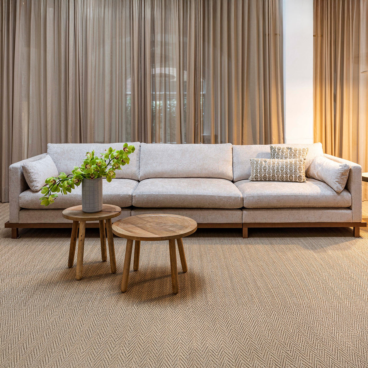 Zuiver - Blossom sofa | 4.5-seater / sand / dark oak