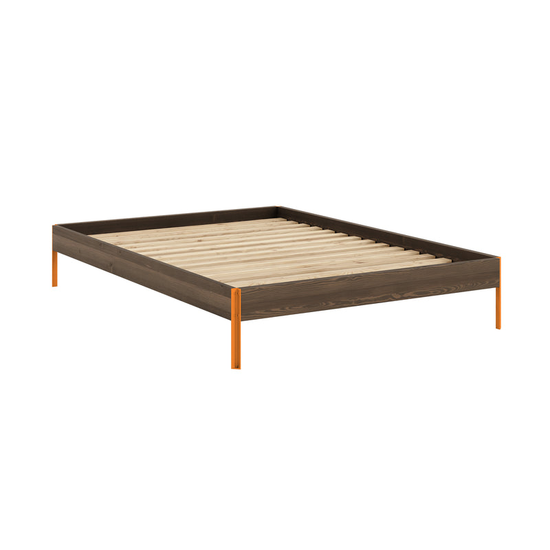 Karup - Core Bett | 140 x 200 cm / Kiefer carobbraun / solar orange