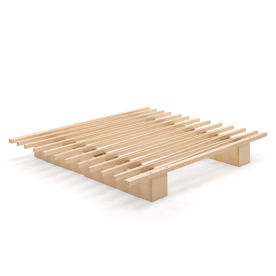 Tojo - v Bett | 